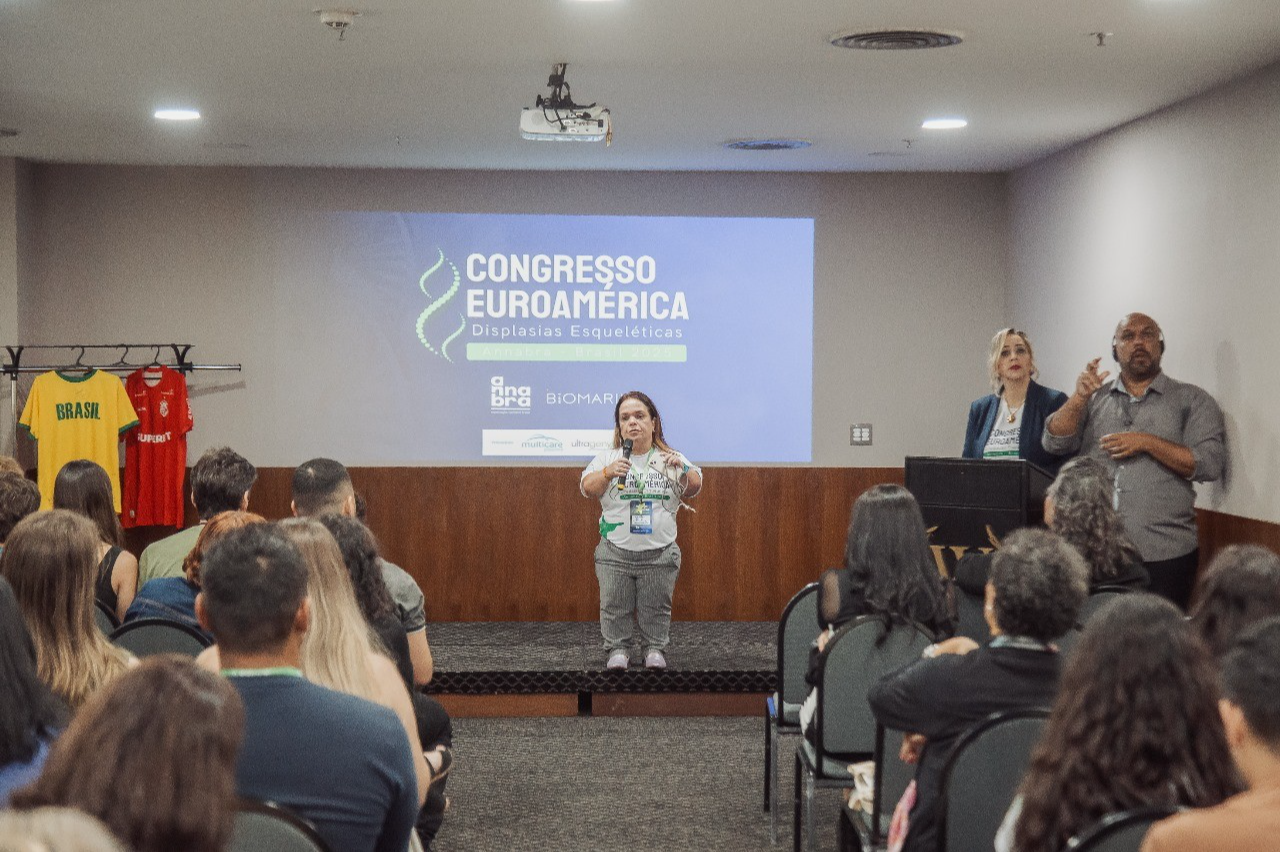 Pacientes com nanismo reivindicam inclusão de medicamento para crescimento no SUS